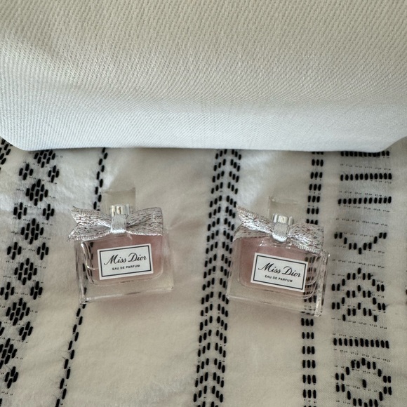 Authentic Dior Cosmetic bag, two minis included - Picture 3 of 5